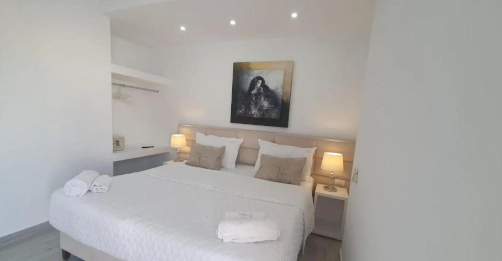 Ceko Hotel Sarande