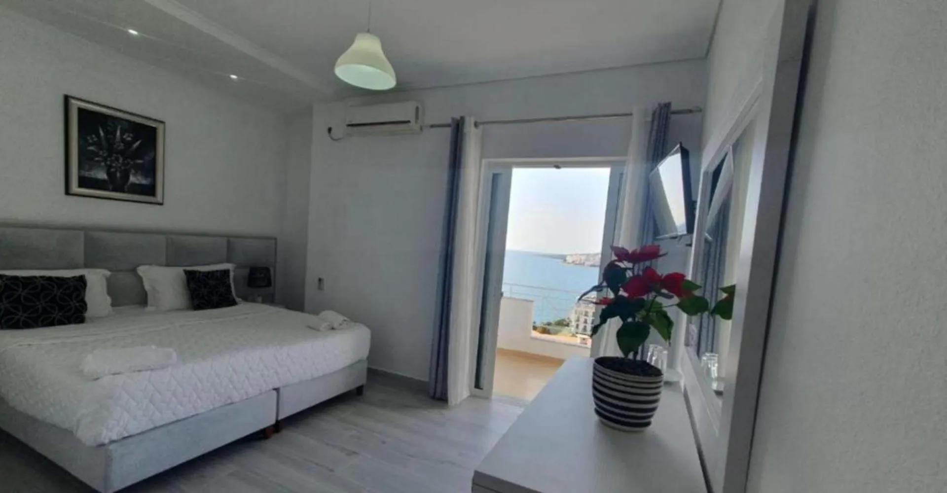 ***  Ceko Hotel Sarande Albania