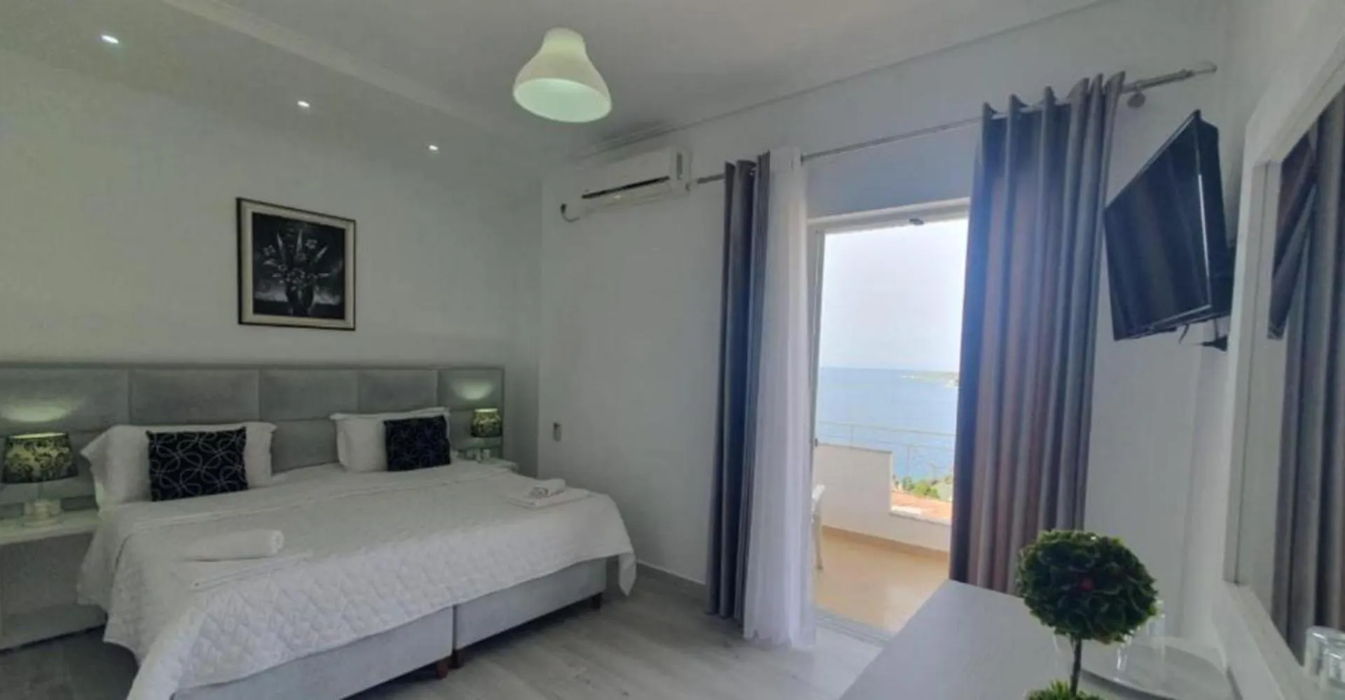 Ceko Hotel Sarande