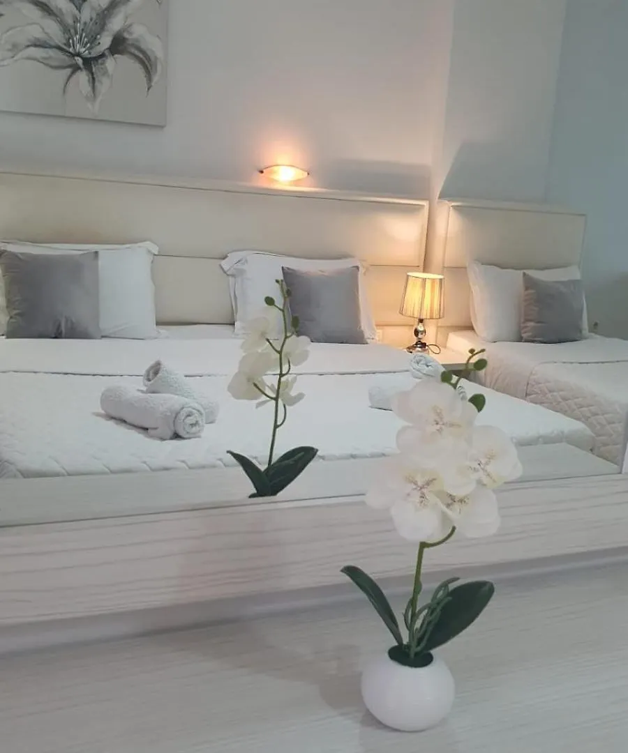 Ceko Hotel Sarande