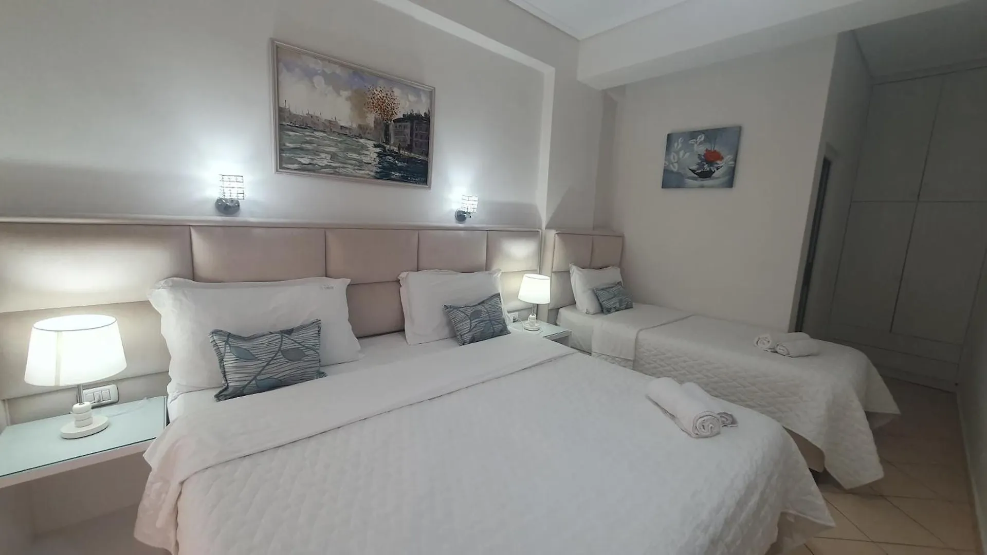 Ceko Hotel Sarande 3*,