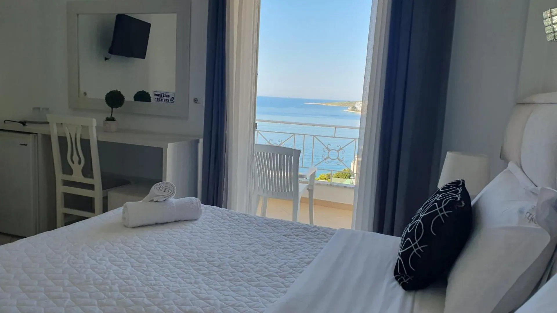 Ceko Hotel Sarande 3*,