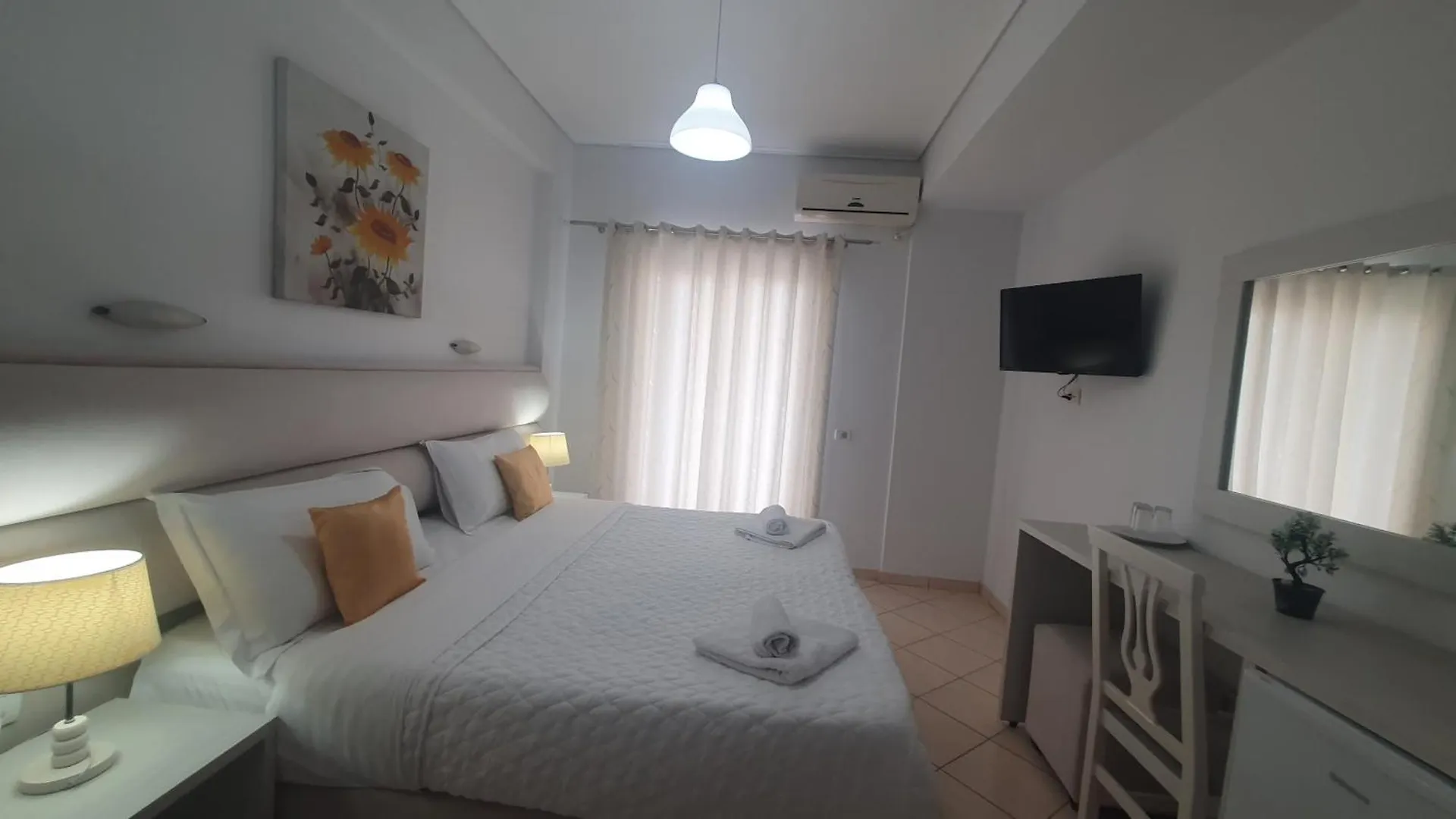 Ceko Hotel Sarande