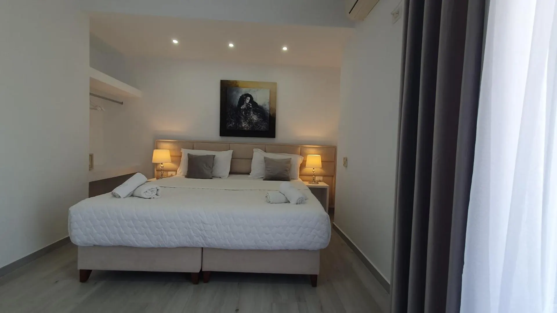 Ceko Hotel Sarande