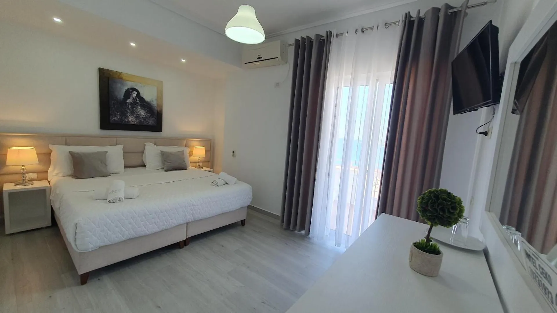 Ceko Hotel Saranda